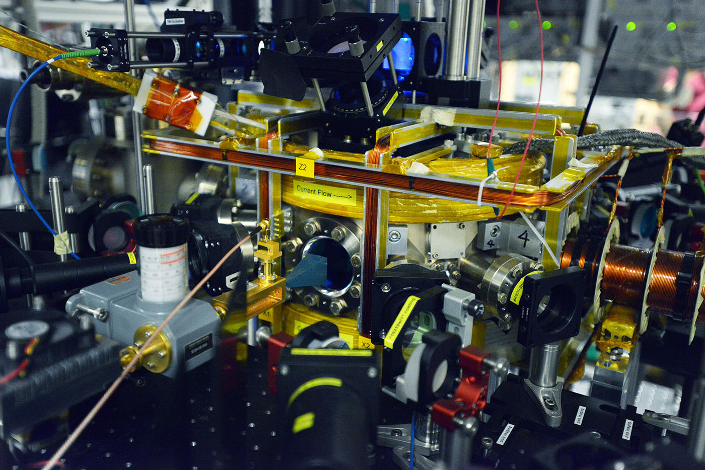Rydberg atom experiment, showing the central metal chamber